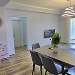Lägenhet Sea View Two Bedroom 101 *