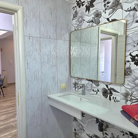 Sea View Two Bedroom 101 Durrës