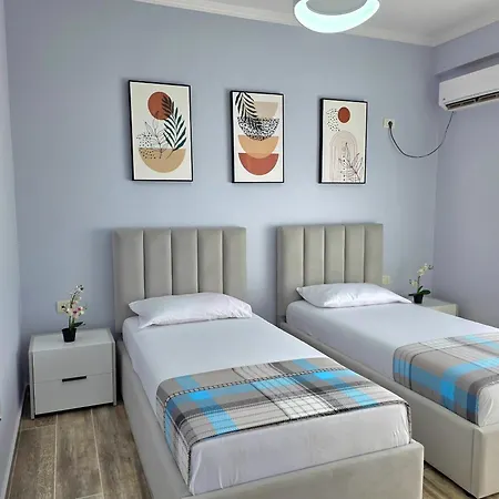 Lägenhet Sea View Two Bedroom 101 *