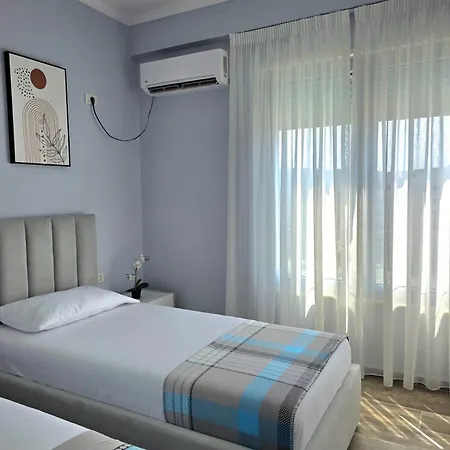 Lägenhet Sea View Two Bedroom 101