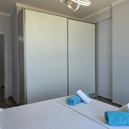 Lägenhet Sea View Two Bedroom 101