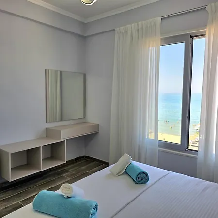 Sea View Two Bedroom 101 Durrës
