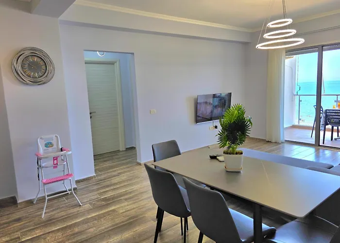 公寓 Sea View Two Bedroom 101 *