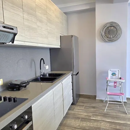 Sea View Two Bedroom 101 Apartment *